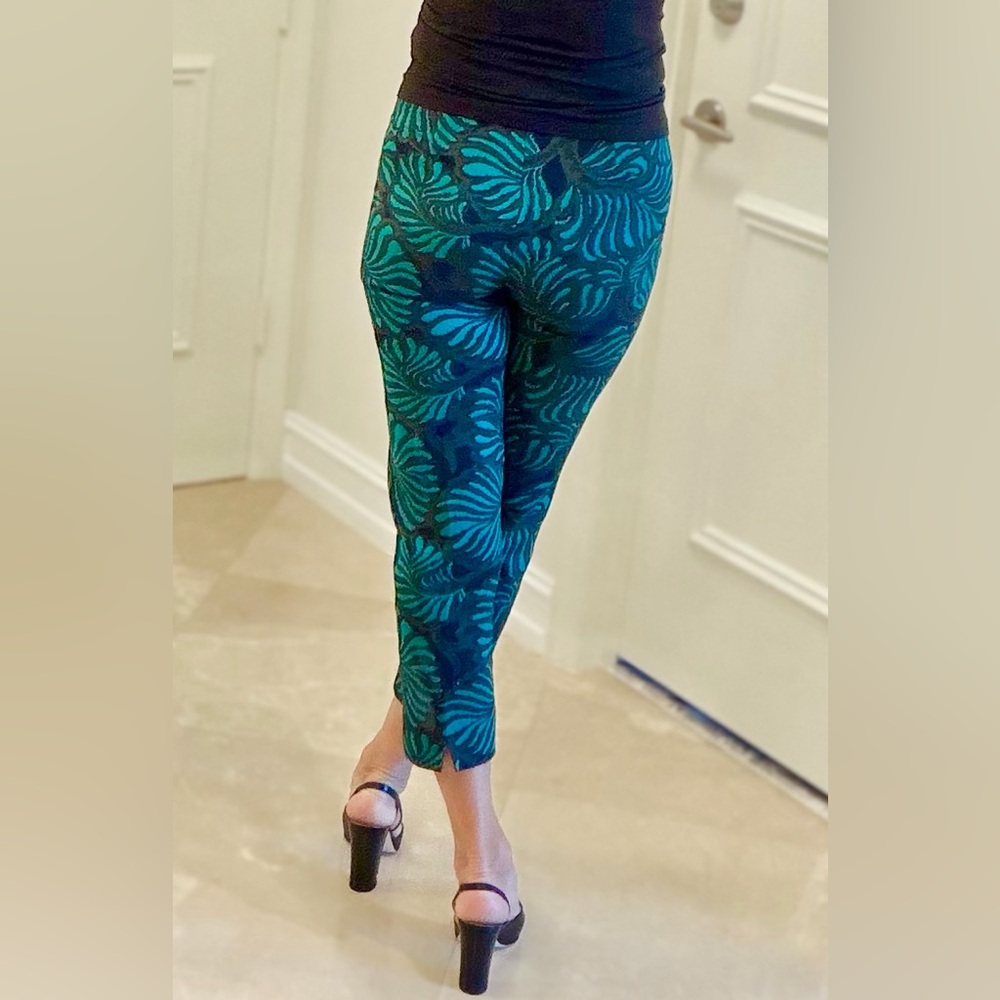 PIAZZA SEMPIONE  Teal , navy and dark brown Patterned Cropped Pants, Size 40 (S) - Picture 7 of 15